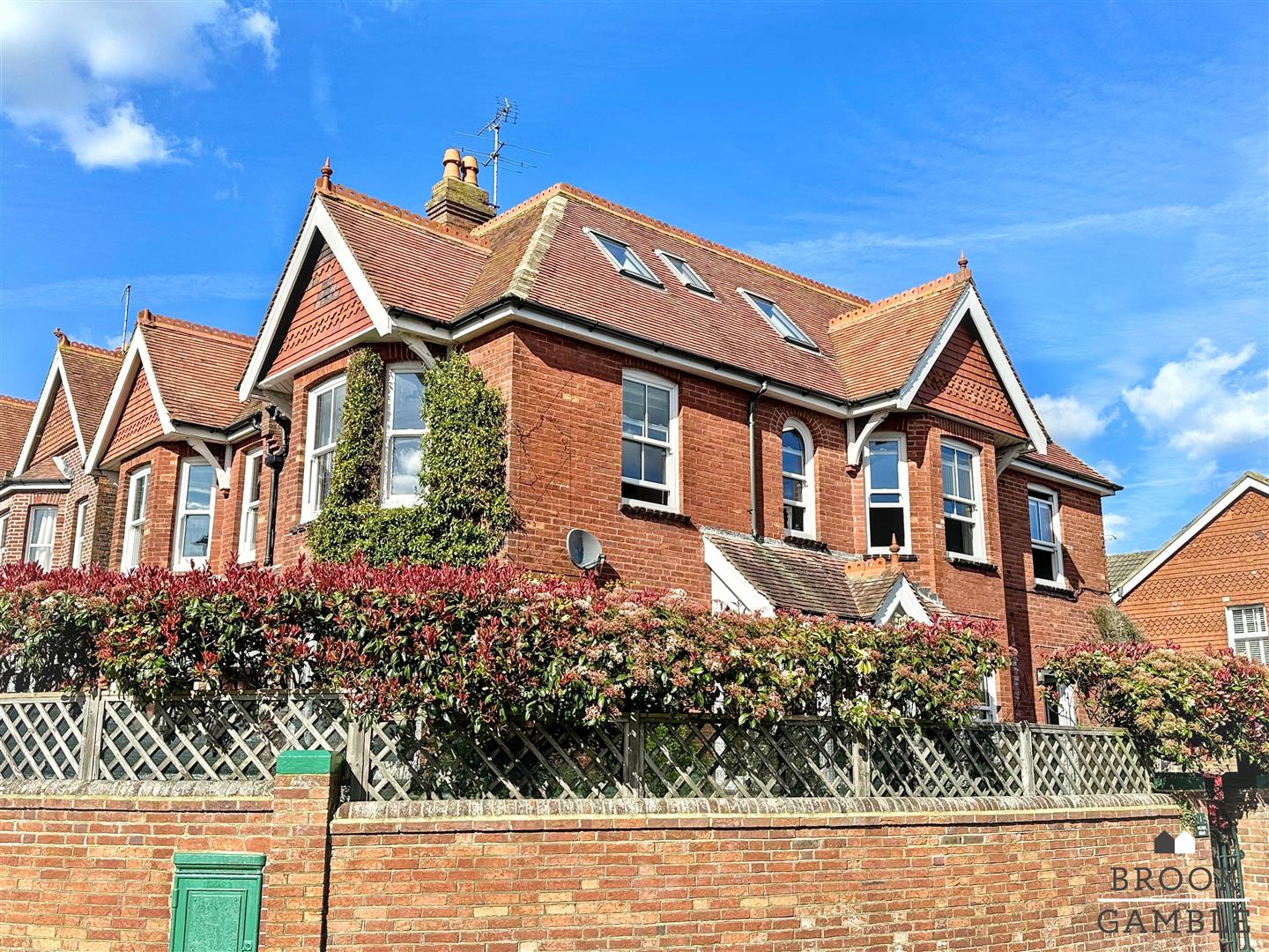 4 Bedroom House. Milton Road in Eastbourne,  62